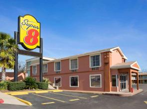 Super 8 by Wyndham Austin Downtown/Capitol Area