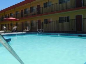 Traveler Inn & Suites San Diego South Bay
