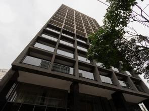 Housi Perdizes by Charlie