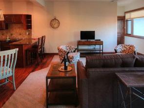 Whitefish Downtown Suites