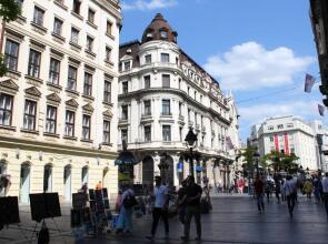 Design Apartment - City Break Apartments