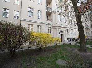 7 Continents Apartments