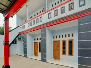 OYO Life 3982 Azka Homestay Syariah