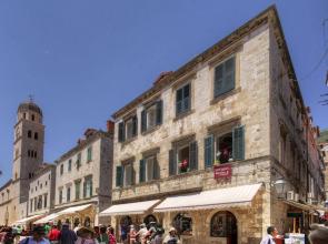 Apartments & Rooms Malo More