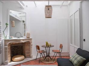 Cozy, Well-equipped Studio in Montmartre for 2!