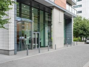 1Br Flat With Balcony And Gym In High Rise Building