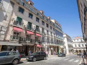 Amazing Topo Chiado Garrett Apartment by GuestReady