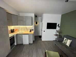 SeaSons 365 (Seasons 365) on Pionerskaya Street