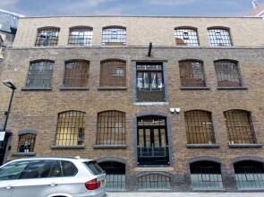 Luxury Loft Oxford Street with AC