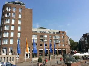 Düsseldorf City Center Apartment am Rhein