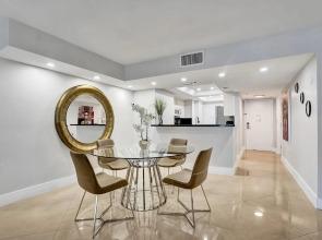 3 Bedroom Condo With Stunning Balcony View