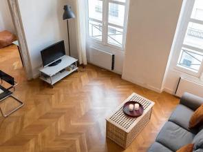 Sunny Dussoubs I Unique 1-br Loft in Montorgueil