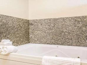 Wingate by Wyndham - Sheridan