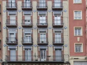 Hellenhost Palacio Real II