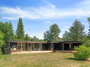 "Ulrikke" - 7km from the sea in Djursland and Mols