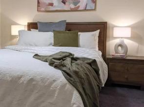 Lux Central 3BR - outdoor spa