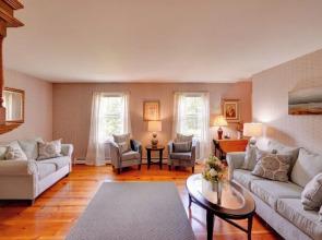 Pittsfield Home w/ Deck - 12 Mi to Jiminy Peak!