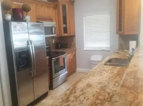 Vistalmar Three Bedroom Deluxe Apartment