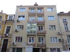 Baratero City Corner Apartment