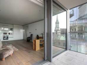 Modern 1 Bed in the Perfect Location- Very Central