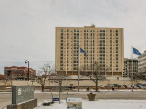 FRONTDESK Flashcube Apts Downtown Kansas City
