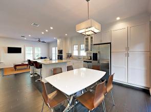 729 Penn Street Home