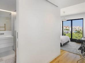 History and Comfort Luxurious Living in Benfica