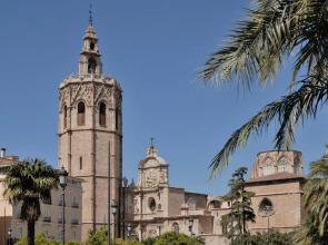 Travel Habitat Plaza de la Virgen