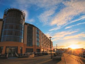 Radisson Blu Waterfront Hotel, Jersey