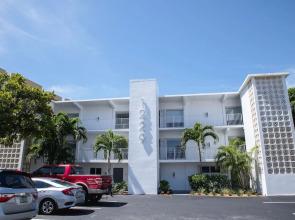 1229 Apartments at Beachcomber Resort