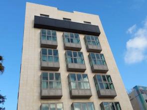 Sea Side by Zvieli Hotels