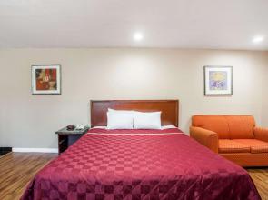 Express Inn & Suites