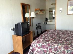 Lighthouse View Motel