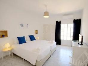 Villa Rosa B by amcf