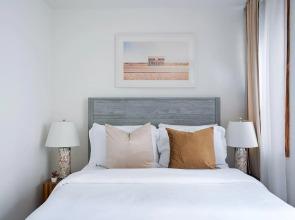 75-3b 3BR Luxury Duplex Brand NEW D Elevator