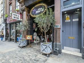 Rupert Apartments by Flexystays