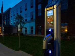Courtyard by Marriott Edgewater NYC Area