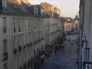 Mairie -Appt 75m2 -3 Chbres Separees