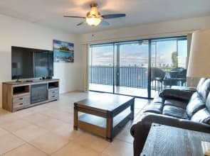 Condo w/ Direct Ocean Inlet View: Bikes Included!