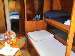 Boat, Sleep & Tours EHoa