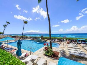 Whaler 859 in Lahaina