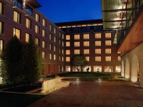 At&T Hotel And Conference Center