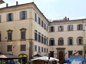 Palazzo Aldobrandini - Prestigious Historic Residence