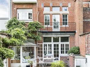 Cozy Double Room With Shared Bathroom