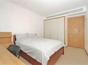 1 Bedroom Apartment With Panoramic Views In Docklandsv