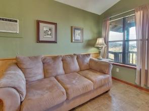 Fish, Hike & Unwind: Getaway in Mountain View!