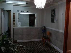 Country Hearth Inn & Suites By OYO Sturgis