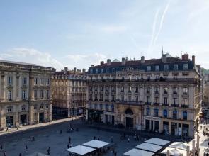 Host Inn - Hypercentre vue exceptionnelle