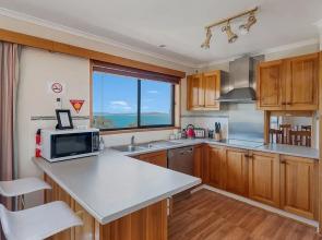 Relax Away - Family Get Away By The Sea