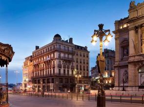 Escale Oceania Marseille Vieux Port